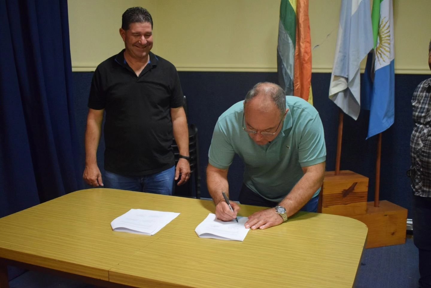 Avanza el proyecto para el centro de innovación de la cadena porcina. En la tarde de ayer el Intendente Juan Carlos Ghibaudo acompañado de miembros del Departamento Ejecutivo Municipal, participó en la Federación Agraria Argentina de la firma