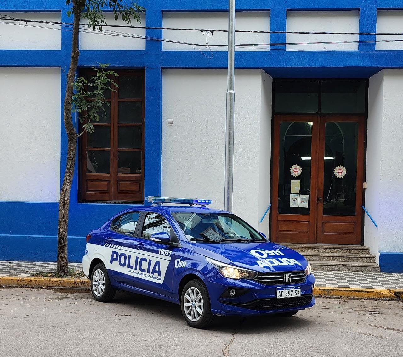 Tras gestión municipal Oliva cuenta con un nuevo móvil policial