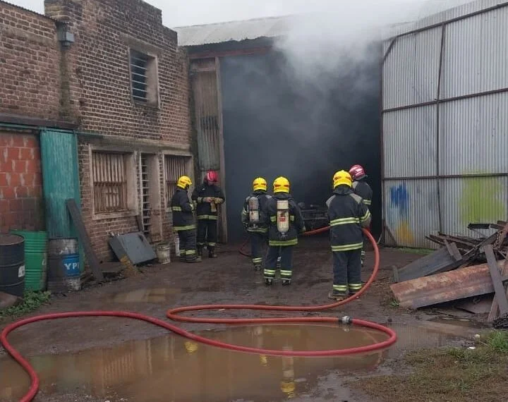 Accidente de tránsito e incendio en Oncativo