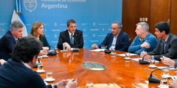 Anunciaron el congelamiento del precio de los combustibles hasta el 31 de octubre