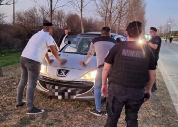 Dos detenidos cerca de Oncativo con elementos para robar ruedas de auxilio
