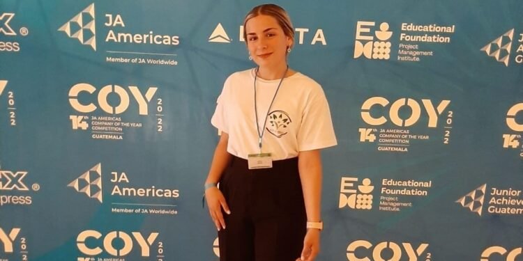 Lanzan rifa para que una joven de Oliva esté presente en el Foro Internacional de Emprendedores