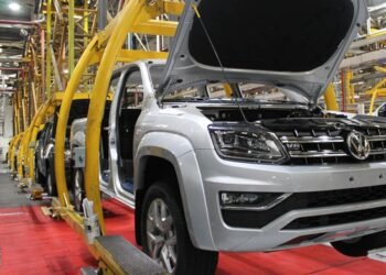 El Gobierno y las automotrices acordaron congelar precios de autos Okm