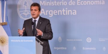 Cómo será la implementación de la devolución del IVA: a quienes beneficia, desde cuando y el monto tope