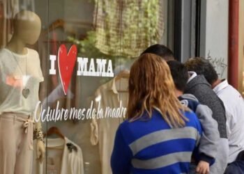 Fuerte baja en las ventas por el Día de la Madre, reportaron desde la CAME