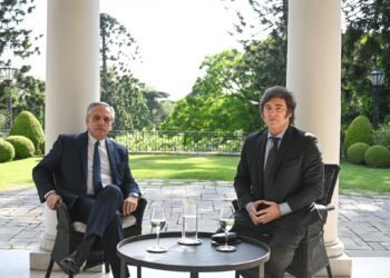 Alberto Fernández recibió a Javier Milei e inició el proceso de transición