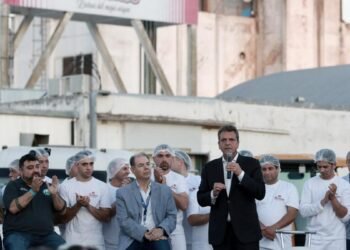 Massa pasó por James Craik: A la Argentina la salvamos entre todos o no la salva nadie, no existen los iluminados o Mesías