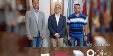 Cuatro nuevos funcionarios juraron en Oliva y asumieron sus funciones