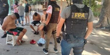 Coparon una plaza para vender droga en Villa María y fueron detenidos
