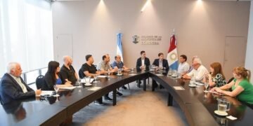 Los detalles del acuerdo entre la Provincia y los gremios estatales