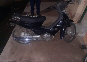 Roban una moto en Oliva y la encuentran abandonada en barrio Medalla Milagrosa
