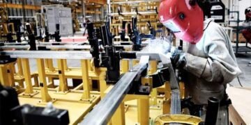 Se desplomó la producción PYME en diciembre un 26,9%