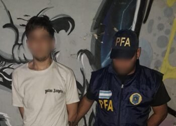 Extorsionaba a los padres de una menor desaparecida que estaba bajo su poder y terminó detenido por la Federal