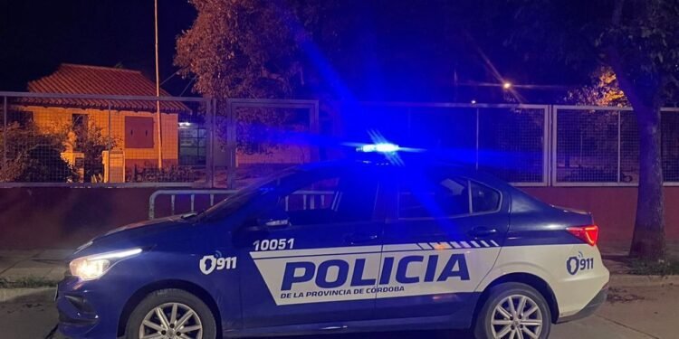 Un detenido en Oliva tras violar una restricción de contacto por violencia familiar