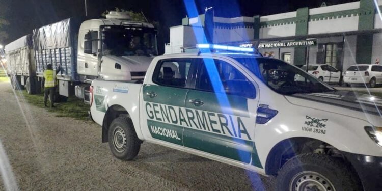 Gendarmería debió intervenir en autopista cerca de Toledo