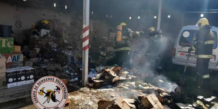 Dos incendios en Oliva, con dos personas trasladadas al Zonal