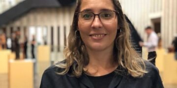 Desde la UCR le apuntaron a Llaryora tras la muerte por torturas en Bouwer