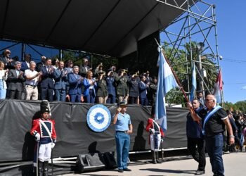 Emotivo acto en Oliva en homenaje a nuestro héroes de Malvinas