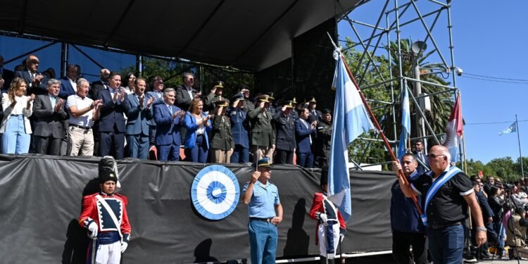 Emotivo acto en Oliva en homenaje a nuestro héroes de Malvinas