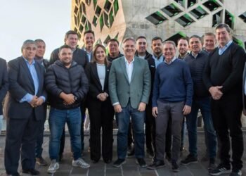 Intendentes de Juntos por el Cambio se sumaron al peronismo cordobés