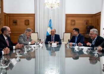 Provincia y Nación firman el traspaso y reactivación de obras claves