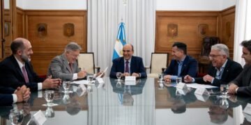 Provincia y Nación firman el traspaso y reactivación de obras claves