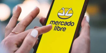 Mercado Libre lanza 7 mil becas formativas para jóvenes entre 16 y 18 años: los detalles