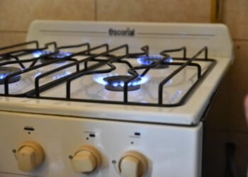 Claves para calefaccionar el hogar y prevenir accidentes con monóxido de carbono