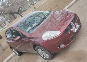 Oncativo: tres personas detenidas por conducta sospechosa a bordo de un auto robado