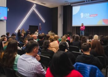 Córdoba Emprendedora lanzó becas para 12 nuevos cursos: Inteligencia Artificial, oratoria, finanzas, entre otros