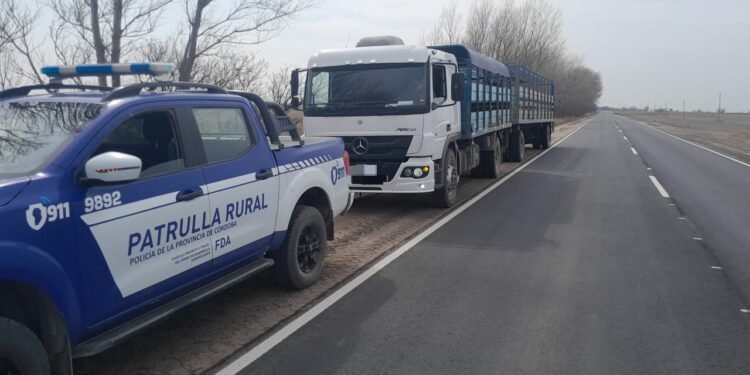 Múltiples intervenciones policiales en Oncativo y James Craik