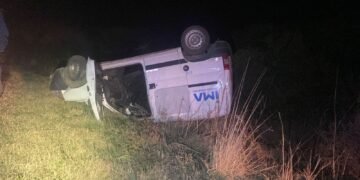 Pilar: despiste y vuelco de un utilitario en ruta 13