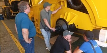 Visita internacional a Oncativo y la zona para inversiones en maquinaria agrícola