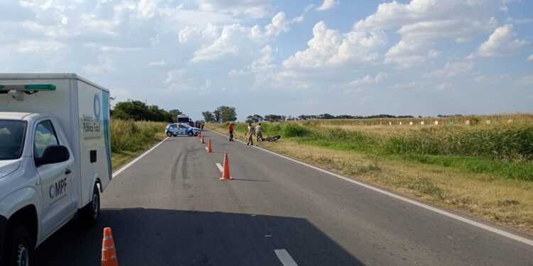 Gravísimo accidente en ruta 9 entre Tío Pujio y James Craik: un motociclista perdió un brazo tras impactar con un camión