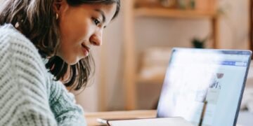 Doce tecnicaturas de la UNC a distancia: cuáles son y qué pasos hay que seguir