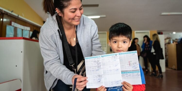 Qué vacunas deben recibir los niños antes de iniciar las clases: que dijeron desde Salud provincial