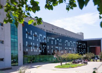 Dos menores luchan por recuperarse tras explosión en Villa María