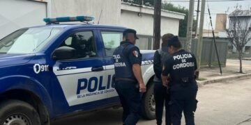Operativo masivo en Córdoba: cinco detenidos por estafas telefónicas y asociación ilícita