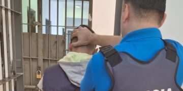 Dos accidentes de tránsito y un robo en Río Segundo, además de incautación de armas en Calchín