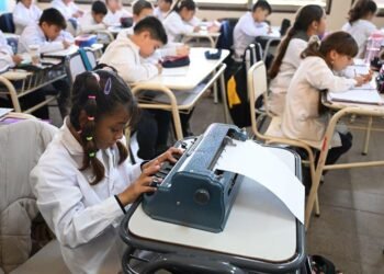 Nahiara y el Cuento que Iluminó un Aula: Una Emocionante Historia de Inclusión en una escuela de Hernando