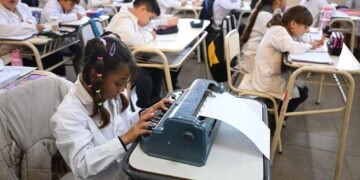 Nahiara y el Cuento que Iluminó un Aula: Una Emocionante Historia de Inclusión en una escuela de Hernando