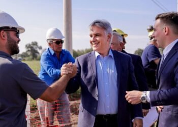 Pilar: la Provincia ejecuta obras de gas natural y cloacas