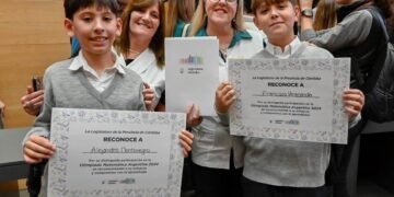 Legislatura: Dos alumnos del Belgrano de Oliva distinguidos por su participación en las Olimpíadas Matemática Argentina 2024