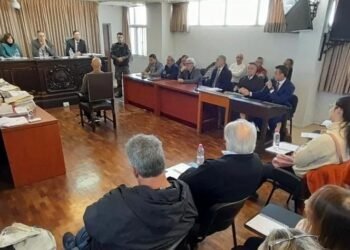 Segundo juicio a la banda de los autos robados que eran vendidos en Oncativo y Oliva: policías y civiles enfrentan a la Justicia