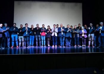 Oncativo, Laguna Larga, y otros 18 municipios firmaron convenio con Provincia para desarrollo local y empleo