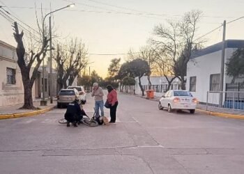 Reportan un accidente de tránsito en Oliva: una mujer de 65 años fue hospitalizada tras el siniestro