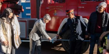 Oliva Recibió de la Provincia Equipamiento Clave para Bomberos y Salud Pública