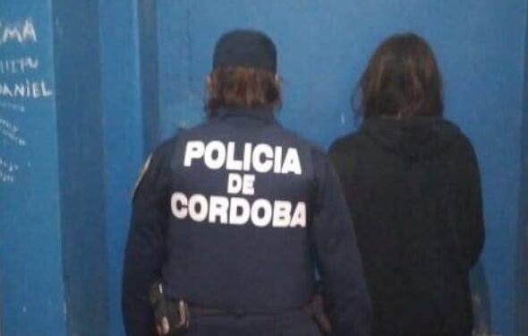 Una mujer detenida por violencia familiar en James Craik, además de secuestro de rodado en Oliva