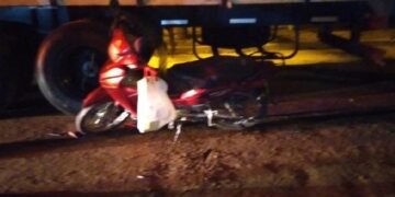 Siniestro vial en James Craik: una mujer lesionada y hospitalizada tras el impacto