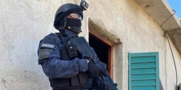 Intentó darse a la fuga y fue detenido en ruta 9 con drogas